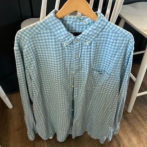 Vineyard Vines dress shirt checkered button down